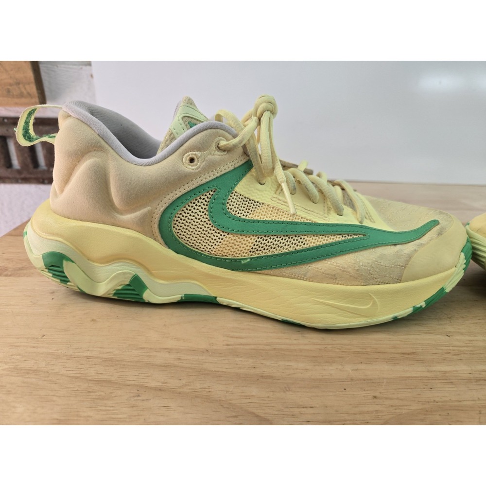 Nike Giannis Immortality 3 Y/G Basketball Shoes DZ7533-700 Men's‎ Size 9 - Picture 3 of 14